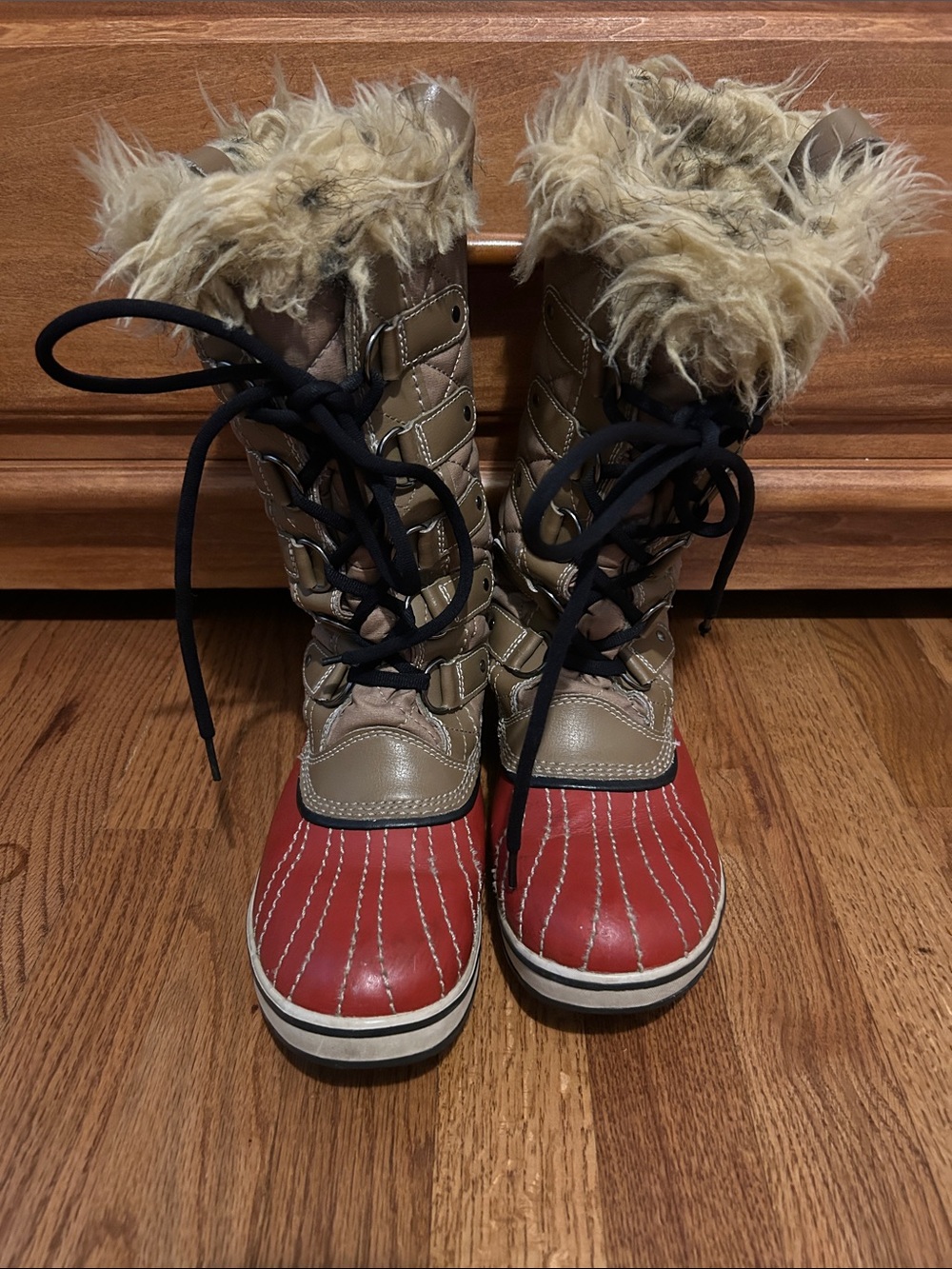 Red-Toe Faux Fur Lace-Up Winter Boots
